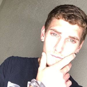 Meet your Posher, Joshua